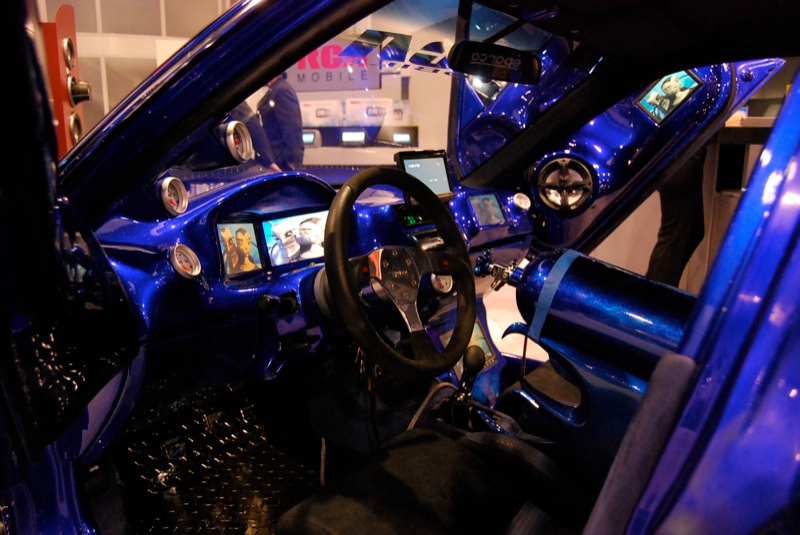 Illustration for article titled What's the Worst Place in a Car to Put an LCD? We Report, You Decide